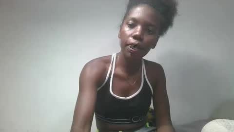 Snapshot of aangevelo chatting on December 16, 2025, 1:27 pm aangevelo online show from December 16, 2025, 1:27 pm