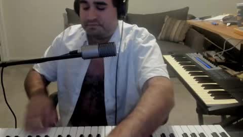 Aaron online show from October 8, 2025, 12:52 am