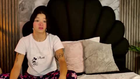 Snapshot of aaron_and_alahya chatting on December 14, 2025, 2:17 am aaron_and_alahya online show from December 14, 2025, 2:17 am