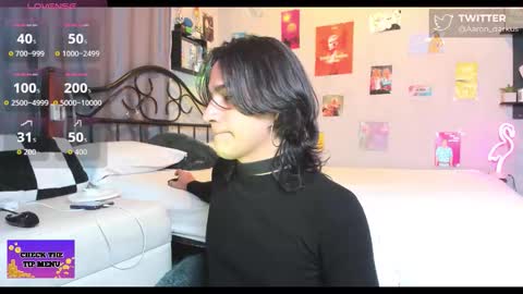 Aaron  online show from November 8, 2025, 11:14 pm