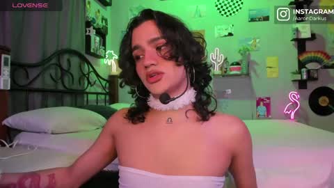 Snapshot of aaron_darkus chatting on May 27, 2026, 2:41 am Aaron online show from May 27, 2026, 2:41 am