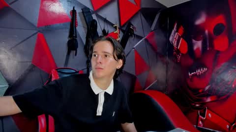 Aaron online show from December 16, 2025, 9:53 pm