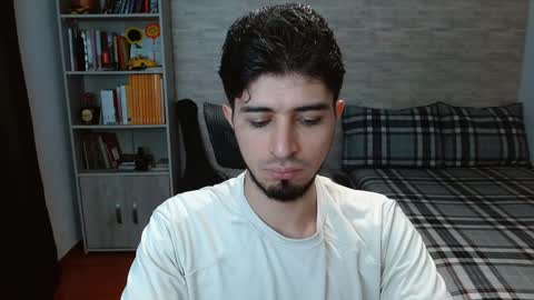 Aaron online show from October 27, 2025, 6:45 pm