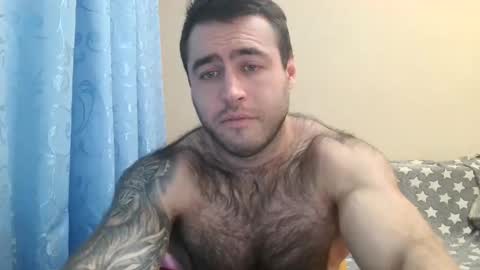 Snapshot of aaron_royal chatting on December 7, 2024, 6:59 pm Davin tayl online show from December 7, 2024, 6:59 pm