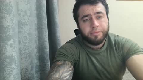 Snapshot of aaron_royal chatting on October 23, 2025, 3:44 pm Davin tayl online show from October 23, 2025, 3:44 pm