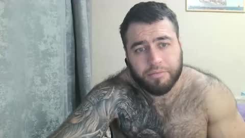 Snapshot of aaron_royal chatting on October 31, 2025, 5:03 pm Davin tayl online show from October 31, 2025, 5:03 pm