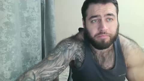 Snapshot of aaron_royal chatting on November 15, 2025, 5:42 pm Davin tayl online show from November 15, 2025, 5:42 pm