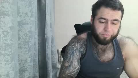 Snapshot of aaron_royal chatting on November 17, 2025, 4:57 pm Davin tayl online show from November 17, 2025, 4:57 pm