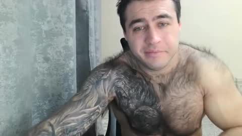 Snapshot of aaron_royal chatting on November 19, 2025, 2:55 am Davin tayl online show from November 19, 2025, 2:55 am