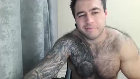 Snapshot of aaron_royal chatting on November 22, 2025, 2:43 am Davin tayl online show from November 22, 2025, 2:43 am