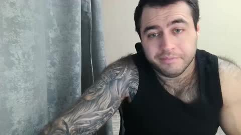 Snapshot of aaron_royal chatting on November 30, 2025, 4:55 pm Davin tayl online show from November 30, 2025, 4:55 pm