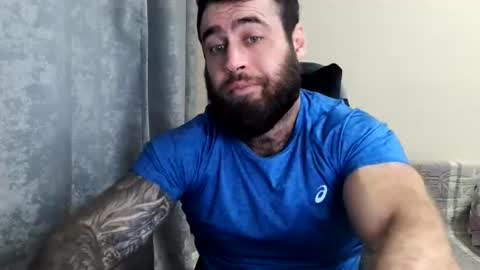 Snapshot of aaron_royal chatting on July 14, 2026, 3:29 pm Davin tayl online show from July 14, 2026, 3:29 pm