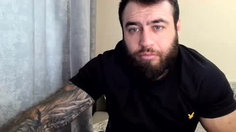 Snapshot of aaron_royal chatting on July 15, 2026, 3:34 am Davin tayl online show from July 15, 2026, 3:34 am
