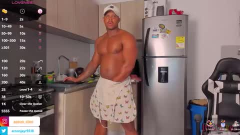 Snapshot of aaron_st chatting on February 5, 2026, 1:16 pm Aaron online show from February 5, 2026, 1:16 pm