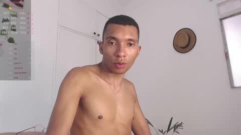 Snapshot of aaronblack1_ chatting on February 23, 2025, 5:18 pm Heyy my name is Aaron online show from February 23, 2025, 5:18 pm