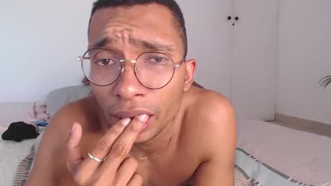 Snapshot of aaronblack1_ chatting on February 26, 2025, 4:56 pm Heyy my name is Aaron online show from February 26, 2025, 4:56 pm