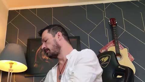 Snapshot of aaronbomer chatting on December 20, 2025, 9:05 am Aaron online show from December 20, 2025, 9:05 am