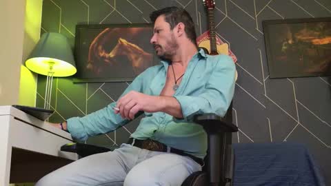 Snapshot of aaronbomer chatting on January 11, 2026, 1:16 pm Aaron online show from January 11, 2026, 1:16 pm