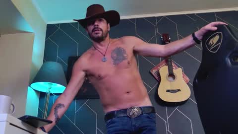 Snapshot of aaronbomer chatting on February 20, 2026, 6:41 pm Aaron online show from February 20, 2026, 6:41 pm