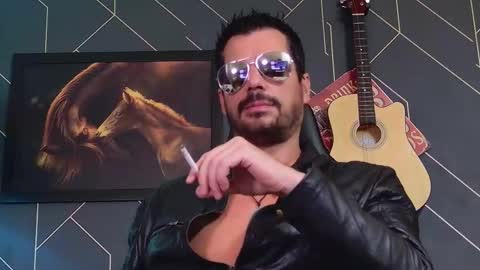 Snapshot of aaronbomer chatting on March 6, 2026, 10:34 am Aaron online show from March 6, 2026, 10:34 am