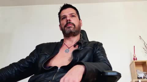 Snapshot of aaronbomer chatting on April 12, 2026, 7:57 am Aaron online show from April 12, 2026, 7:57 am