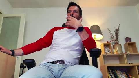 Aaron online show from May 6, 2026, 8:47 pm