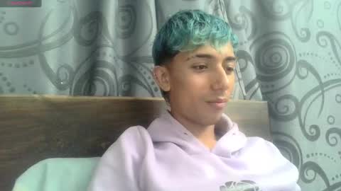 aaronevilxx online show from September 16, 2025, 4:24 am