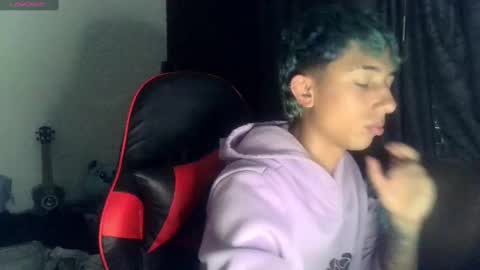 aaronevilxx online show from September 17, 2025, 6:04 am