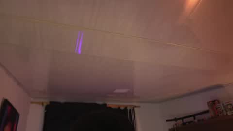 Snapshot of aaronfox_ chatting on May 7, 2026, 1:44 am AARON online show from May 7, 2026, 1:44 am