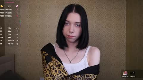 Snapshot of aasuwishh chatting on May 3, 2026, 4:07 am aasuwishh online show from May 3, 2026, 4:07 am