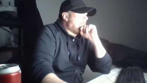 Snapshot of abanderas12 chatting on April 15, 2026, 9:37 pm abanderas12 online show from April 15, 2026, 9:37 pm