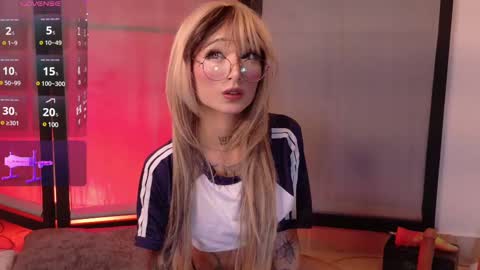 Abbeey online show from March 4, 2025, 11:00 pm