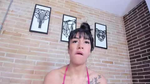 abbey_walker online show from November 4, 2025, 11:09 am