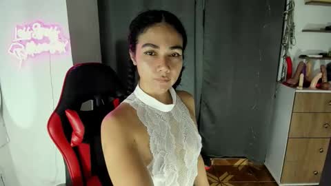 Snapshot of abbi_moon chatting on April 30, 2026, 12:22 pm Martina online show from April 30, 2026, 12:22 pm