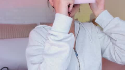 abbie online show from November 25, 2025, 2:44 am