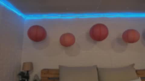 abbie online show from December 21, 2025, 11:39 am