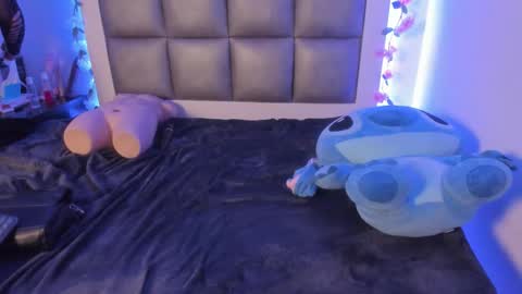 Snapshot of abbiee_collins chatting on February 17, 2026, 11:33 pm abbiee_collins online show from February 17, 2026, 11:33 pm