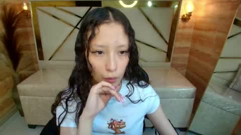 Snapshot of abby__r chatting on May 4, 2026, 12:34 pm Abby online show from May 4, 2026, 12:34 pm