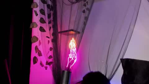 Snapshot of abby_deluna chatting on November 7, 2025, 9:59 pm Abby online show from November 7, 2025, 9:59 pm