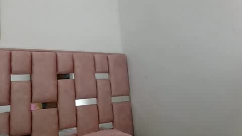 Snapshot of abby_moss_2 chatting on December 16, 2025, 5:23 am abby_moss_2 online show from December 16, 2025, 5:23 am