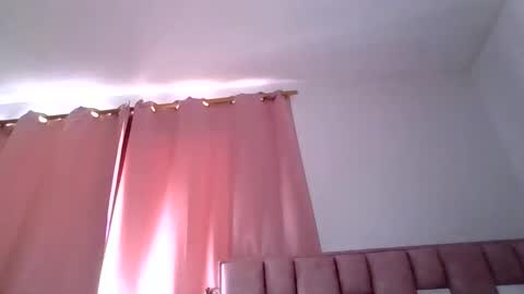 Snapshot of abby_moss_2 chatting on January 6, 2026, 5:16 pm abby_moss_2 online show from January 6, 2026, 5:16 pm