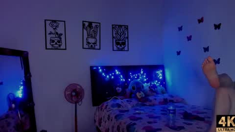 Snapshot of abby_sexygirl1 chatting on December 27, 2024, 8:02 am Abby online show from December 27, 2024, 8:02 am