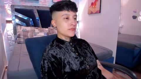 Snapshot of abby_thommson chatting on September 18, 2025, 2:02 am Abby online show from September 18, 2025, 2:02 am