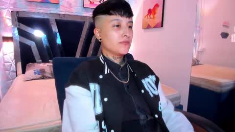 Snapshot of abby_thommson chatting on October 1, 2025, 1:44 am Abby online show from October 1, 2025, 1:44 am