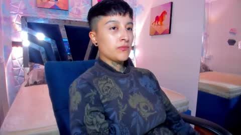 Snapshot of abby_thommson chatting on October 15, 2025, 5:07 am Abby online show from October 15, 2025, 5:07 am