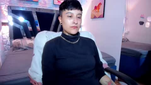 Snapshot of abby_thommson chatting on October 17, 2025, 5:10 am Abby online show from October 17, 2025, 5:10 am