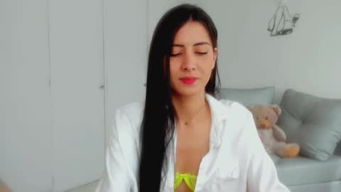 Snapshot of abbyada chatting on December 21, 2025, 4:03 pm Laura online show from December 21, 2025, 4:03 pm