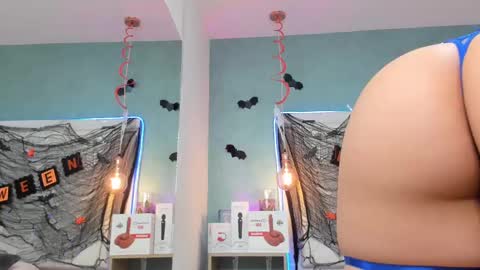 Snapshot of abbydixon1 chatting on October 29, 2025, 10:33 pm Abby Dixon online show from October 29, 2025, 10:33 pm