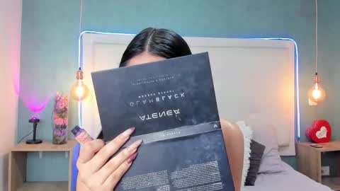 Snapshot of abbydixon1 chatting on November 6, 2025, 2:07 pm Abby Dixon online show from November 6, 2025, 2:07 pm