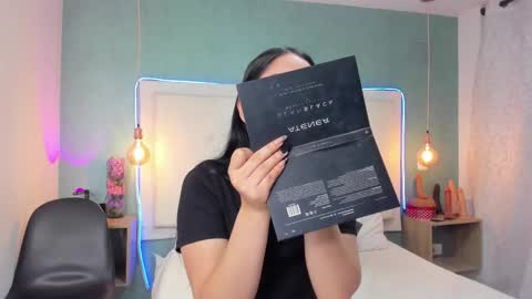 Snapshot of abbydixon1 chatting on December 17, 2025, 2:01 pm Abby Dixon online show from December 17, 2025, 2:01 pm